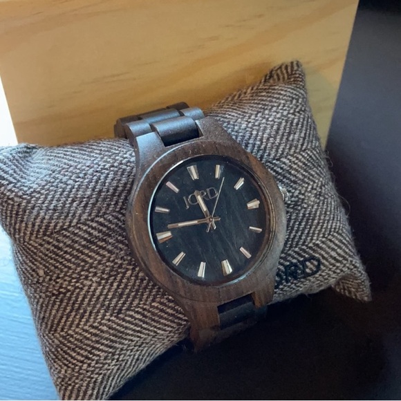 Jord’s Hand Crafted Wood Watch - Picture 2 of 4